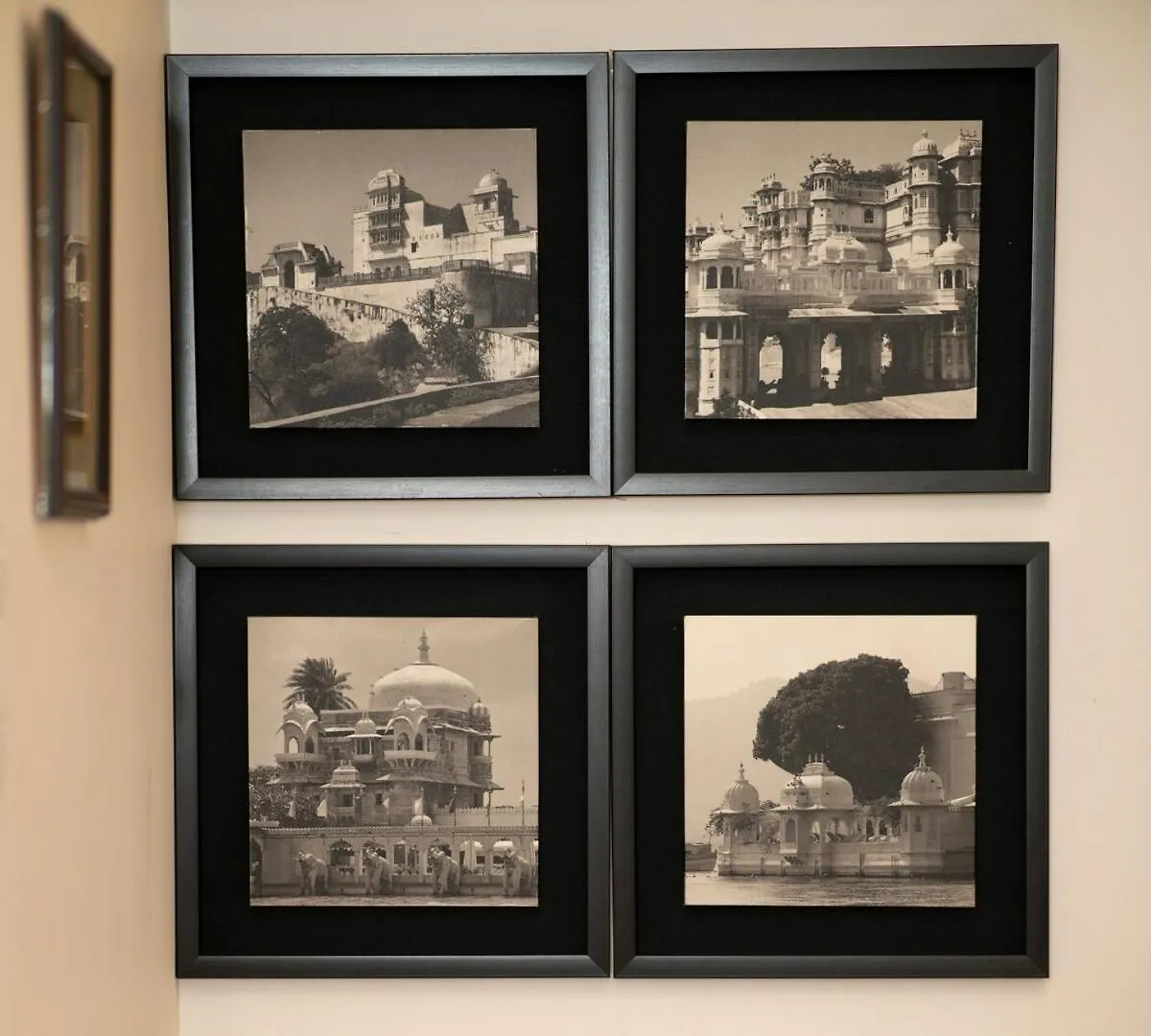 Ferienhaus Santosh Villa - The House Of Antiques And Art Udaipur