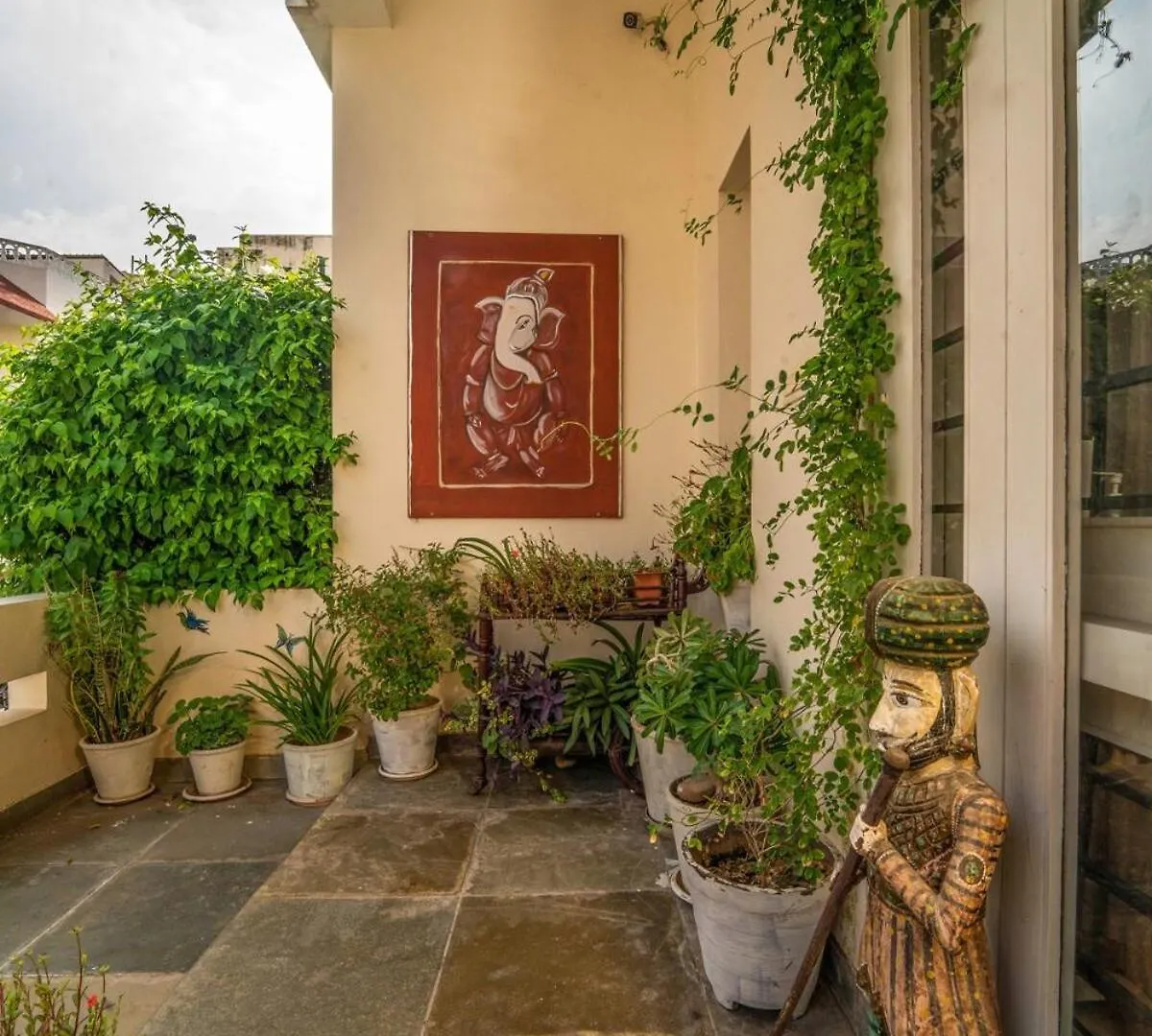 Ferienhaus Santosh Villa - The House Of Antiques And Art Udaipur